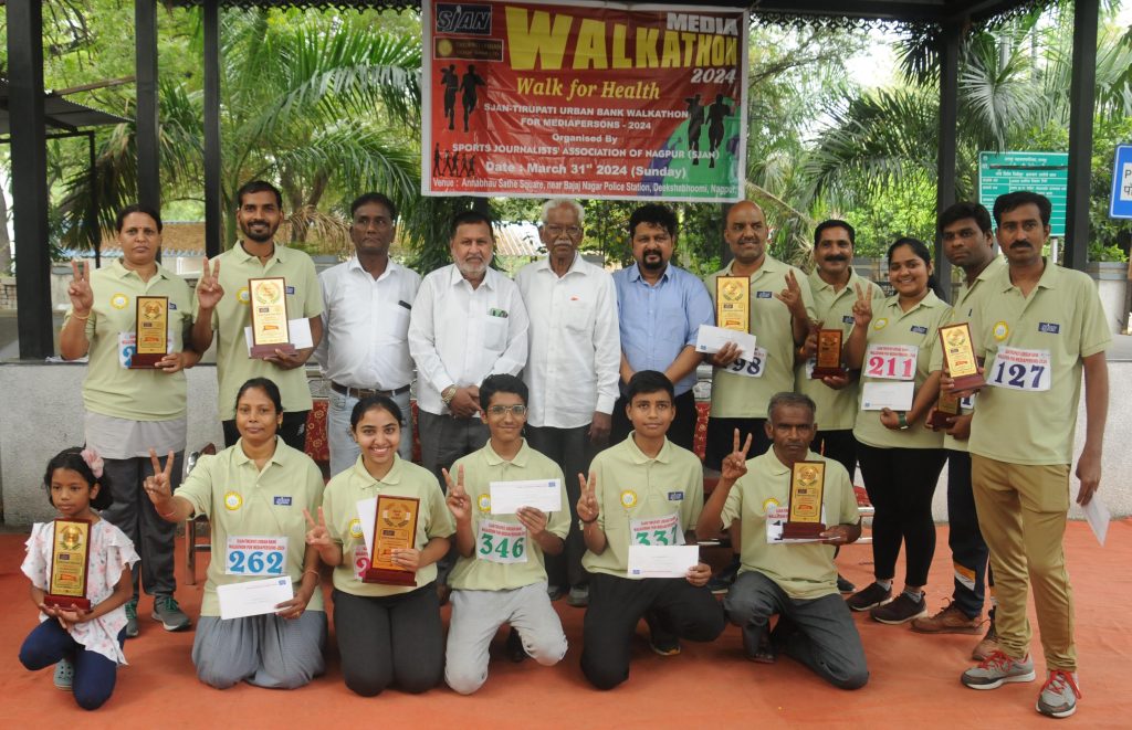 SJAN holds walkathon for media employees