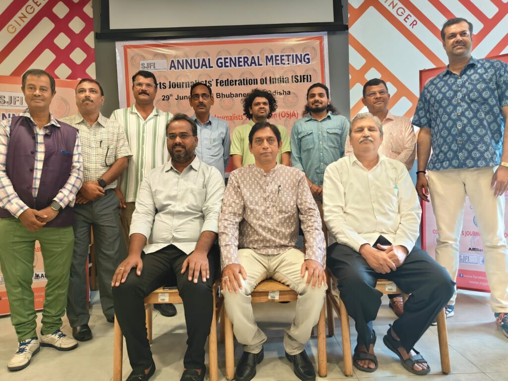 Newly-elected President, Saraju Chakraborty (sitting, centre) pose with Hony. Secretary, V. Ramesh (sitting, left) and Sanjay Gharpure (sitting, right) along with other members of the Executive Committee in Bhubaneswar on Sunday. (Picture: SJFI).